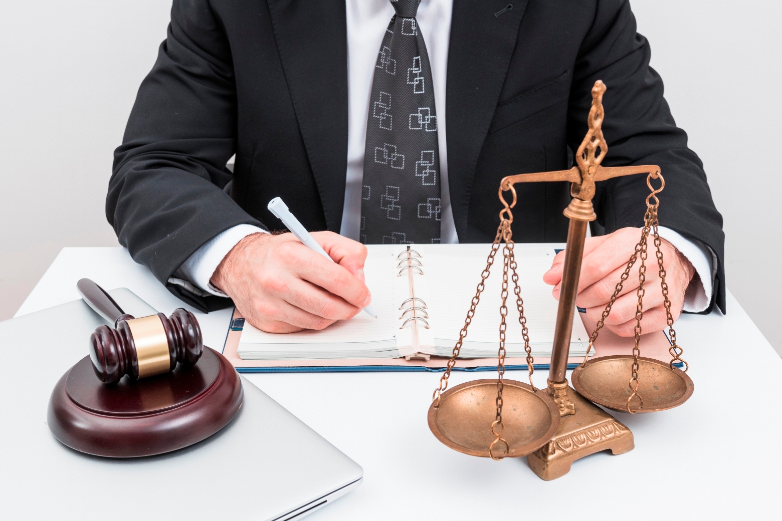 Licita&ccedil;&otilde;es e Vendas Governamentais 